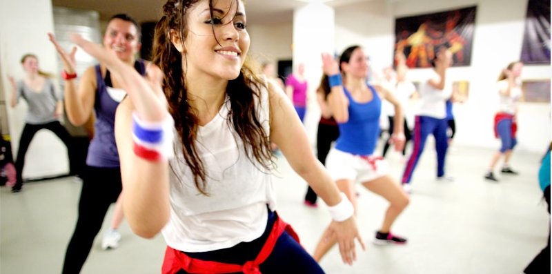 Gimnasia para adelgazar bailando Gimnasia para adelgazar bailando